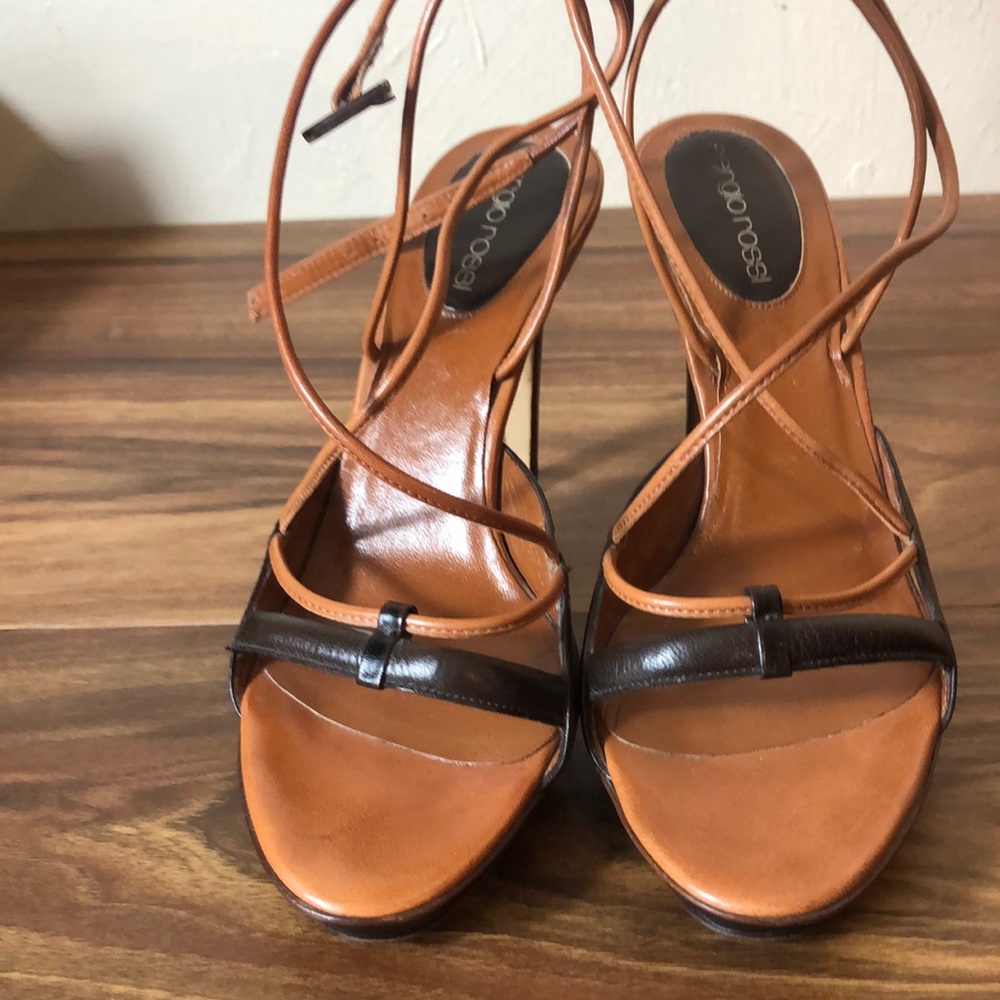 Vintage Sergio Rossi Italian Made strappy leather sandals. Size 6 - Picture 2 of 10